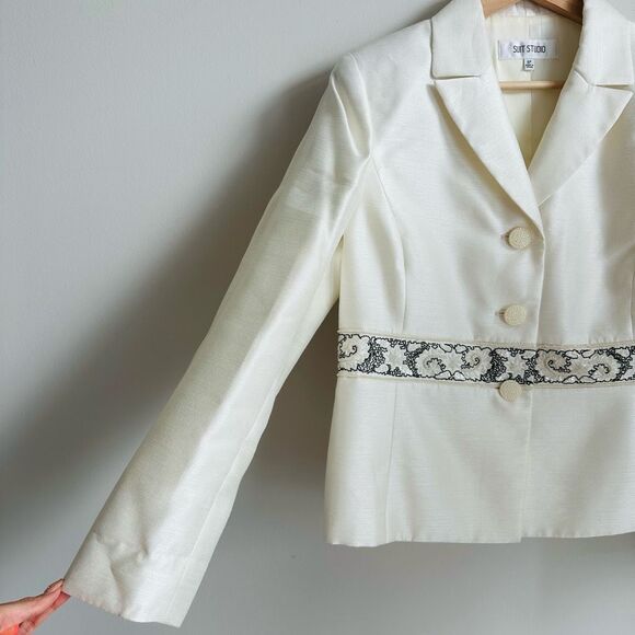 Vintage Suit Studio Cream Satin Blazer Beaded – Size 8P – Elegant Formalwear - Picture 9 of 9